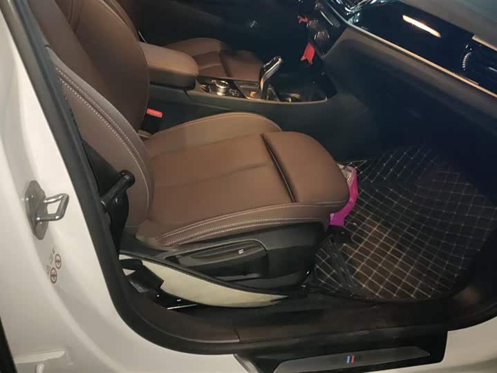 Фото 8 - BMW 1 Series