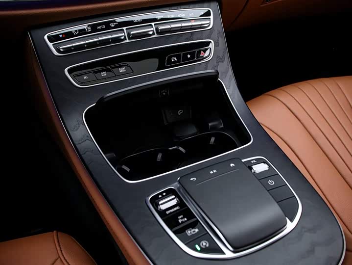 Фото 9 - Mercedes-Benz CLS-Class