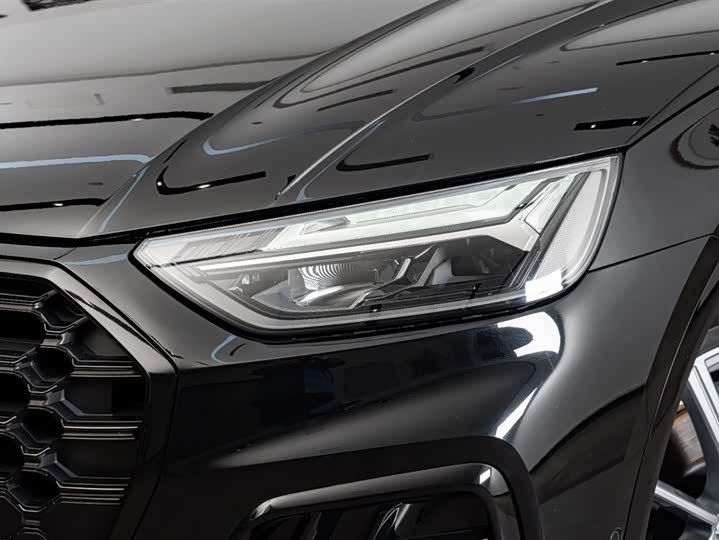 Фото 4 - Audi Q5L