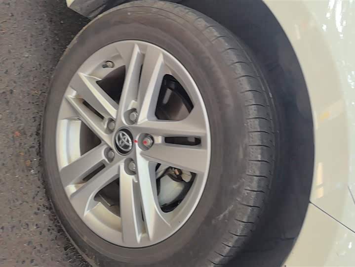 Фото 6 - Toyota Levin