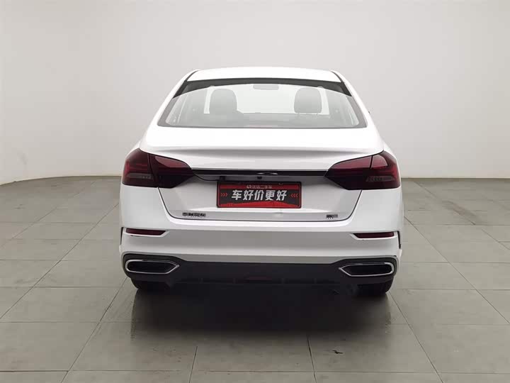 Фото 4 - Geely Emgrand