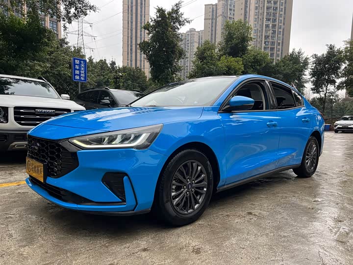 Фото 1 - Ford Focus