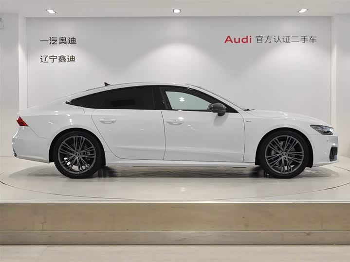Фото 3 - Audi A7