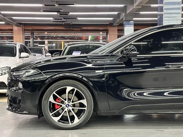 Фото 4 - Ford Mondeo