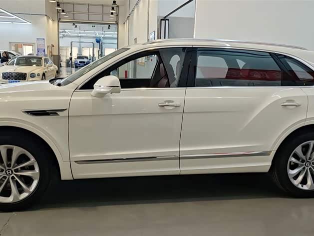 Фото 2 - Bentley Bentayga