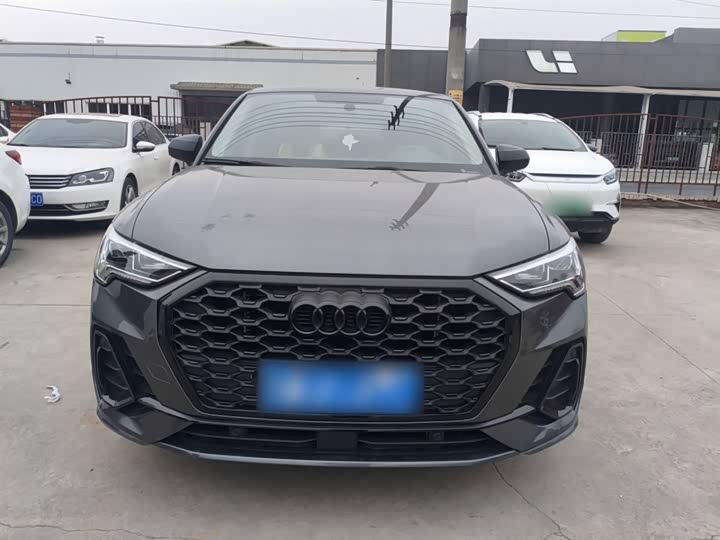 Фото 3 - Audi Q3 Sportback