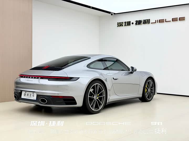 Фото 4 - Porsche 911