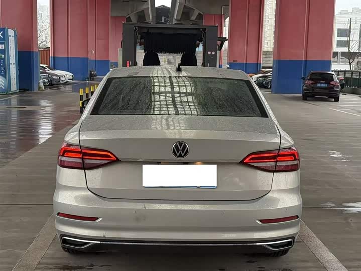 Фото 9 - Volkswagen Lavida