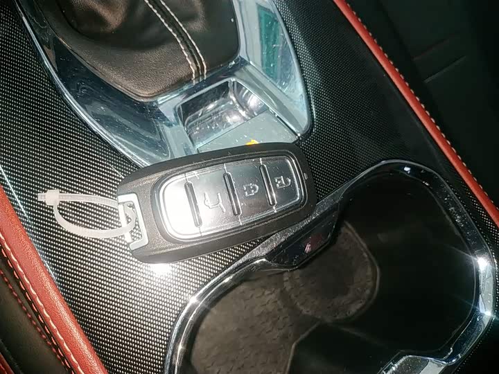 Фото 9 - Changan Oshan X5