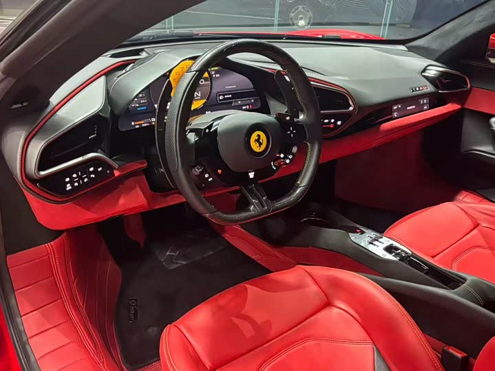 Фото 4 - Ferrari 296