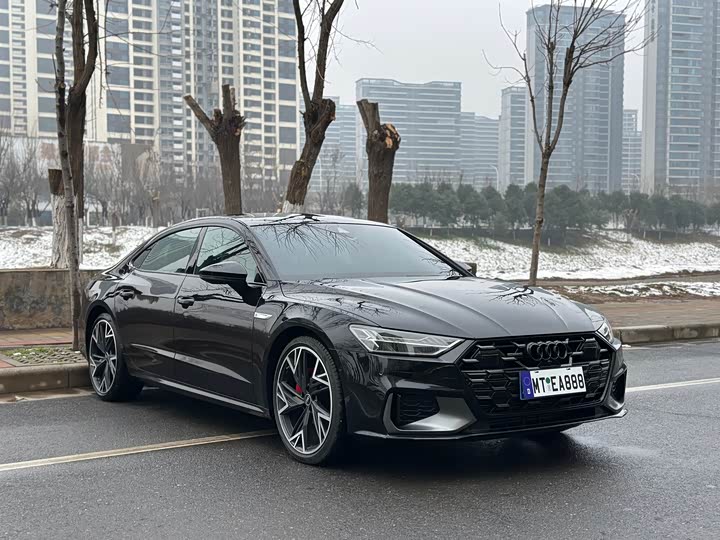 Фото 3 - Audi A7L