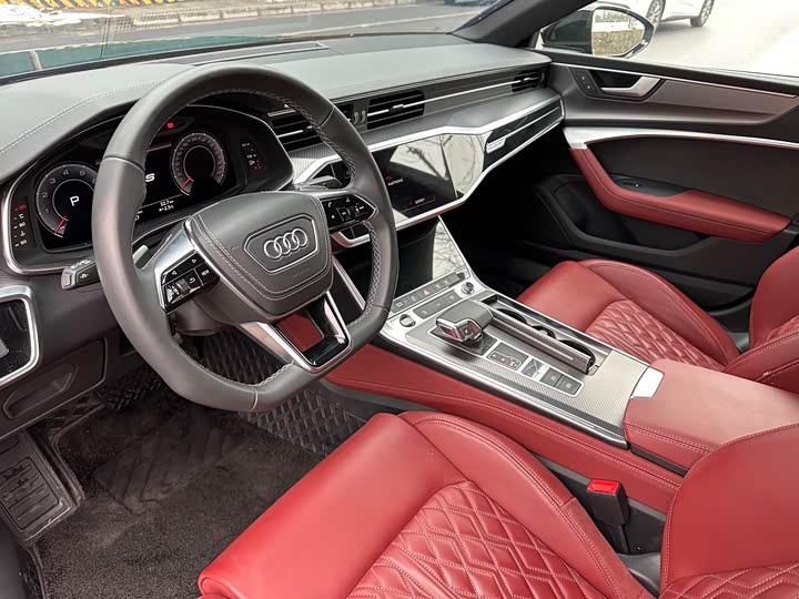 Фото 4 - Audi A7L