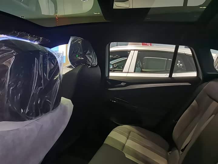 Фото 8 - Volkswagen ID.4 Crozz