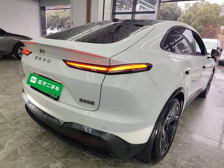 Фото 7 - Nio Onvo L60