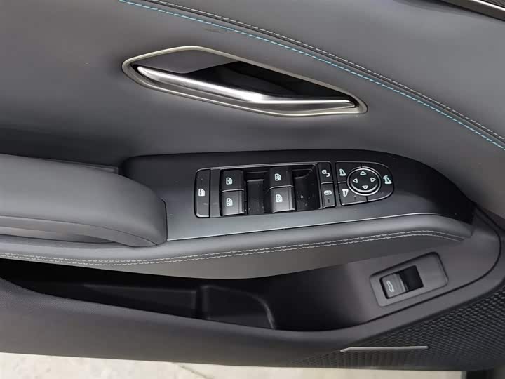 Фото 9 - BYD Qin L