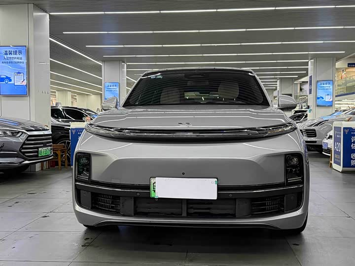 Фото 2 - LiXiang L8