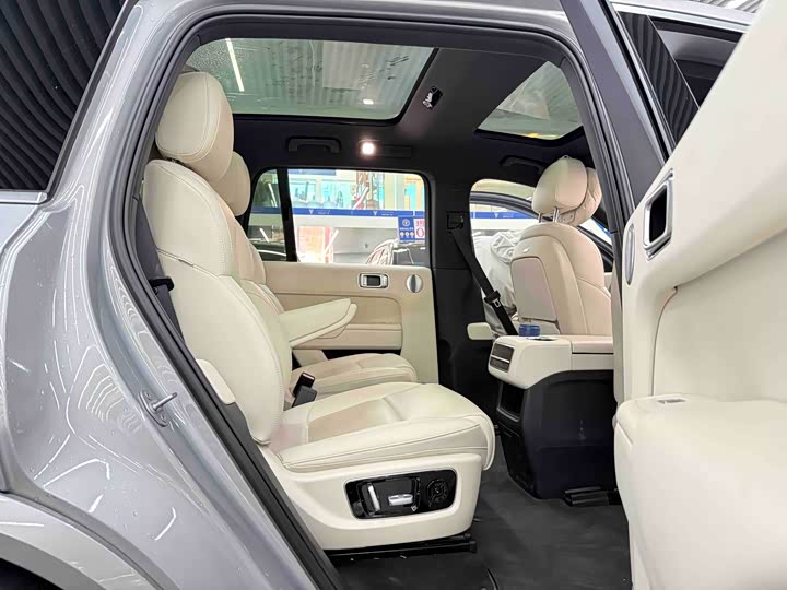 Фото 9 - LiXiang L8