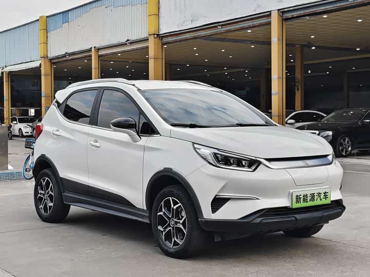 Фото 3 - BYD Yuan Pro