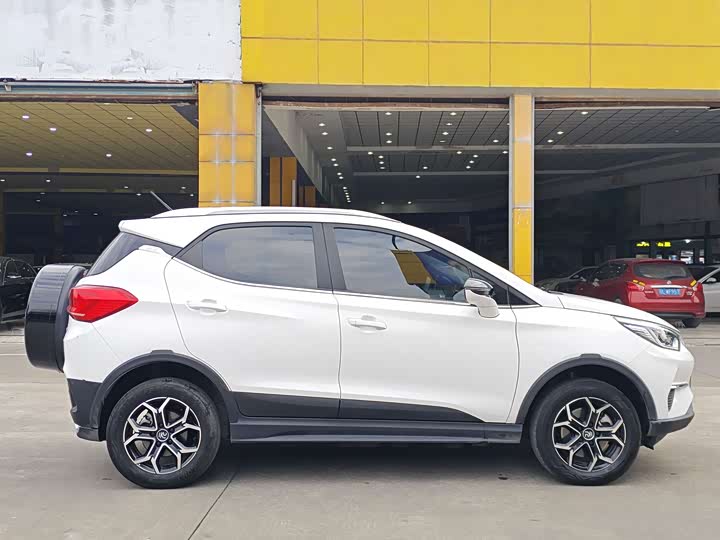 Фото 7 - BYD Yuan Pro