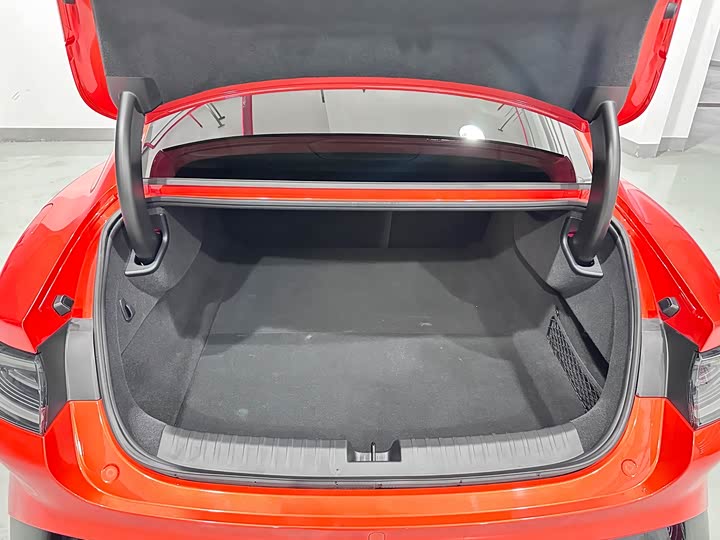 Фото 9 - Xiaomi SU7