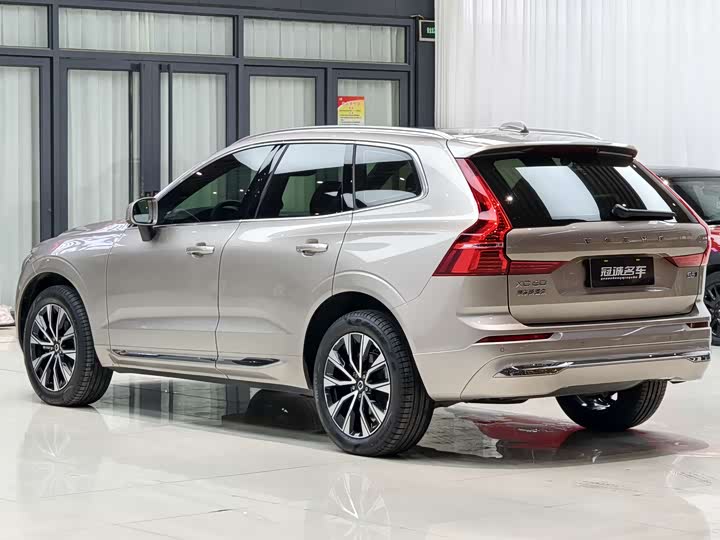 Фото 5 - Volvo XC60
