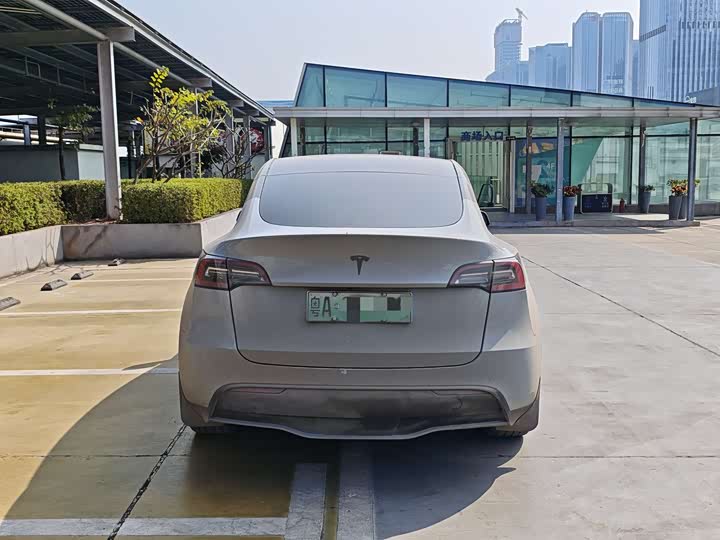 Фото 4 - Tesla Model Y