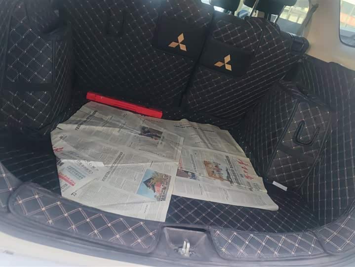 Фото 4 - Mitsubishi Outlander