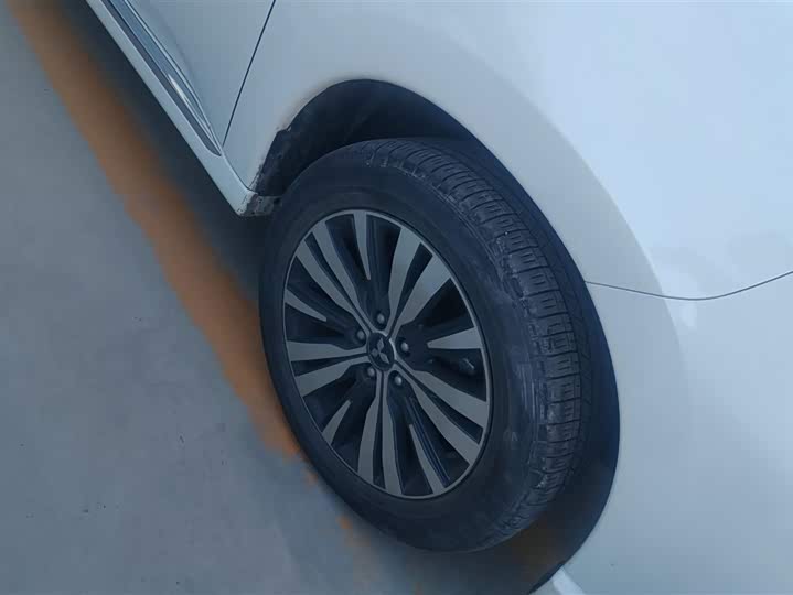 Фото 6 - Mitsubishi Outlander