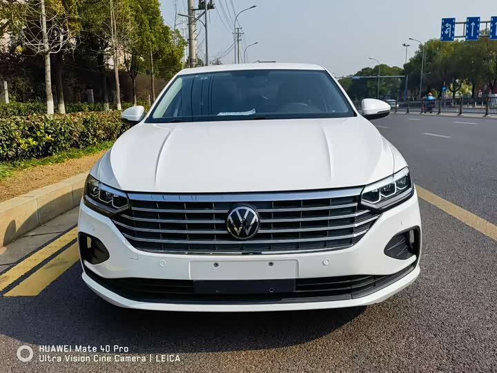 Фото 2 - Volkswagen Lavida