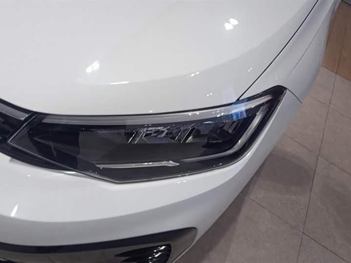 Фото 5 - Volkswagen Lavida