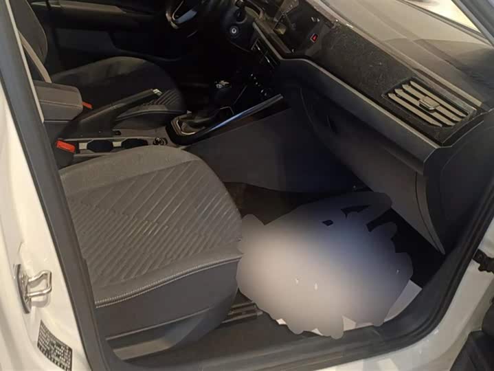 Фото 8 - Volkswagen Lavida