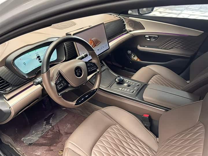 Фото 4 - BYD Han