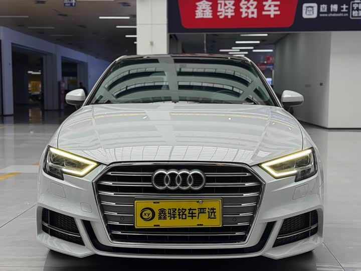 Фото 2 - Audi A3