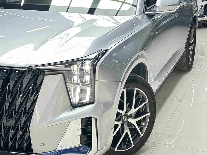 Фото 2 - GAC Trumpchi GS8