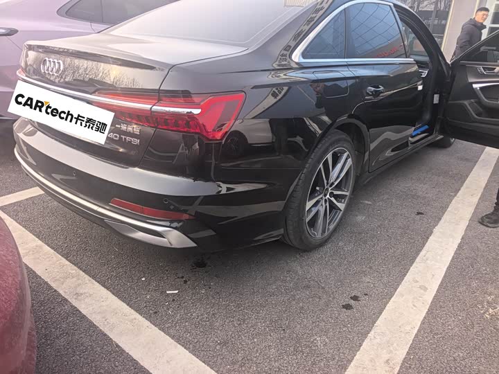 Фото 2 - Audi A6L