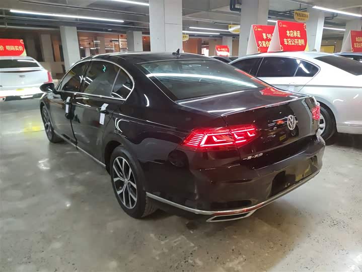 Фото 5 - Volkswagen Magotan