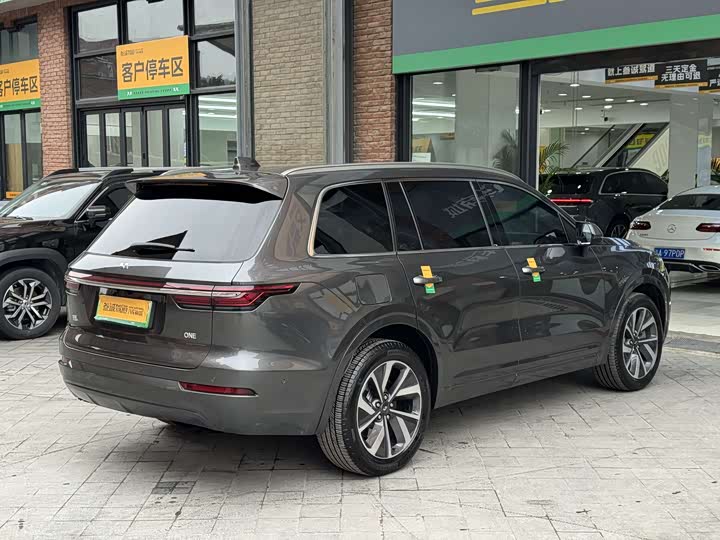 Фото 7 - LiXiang One