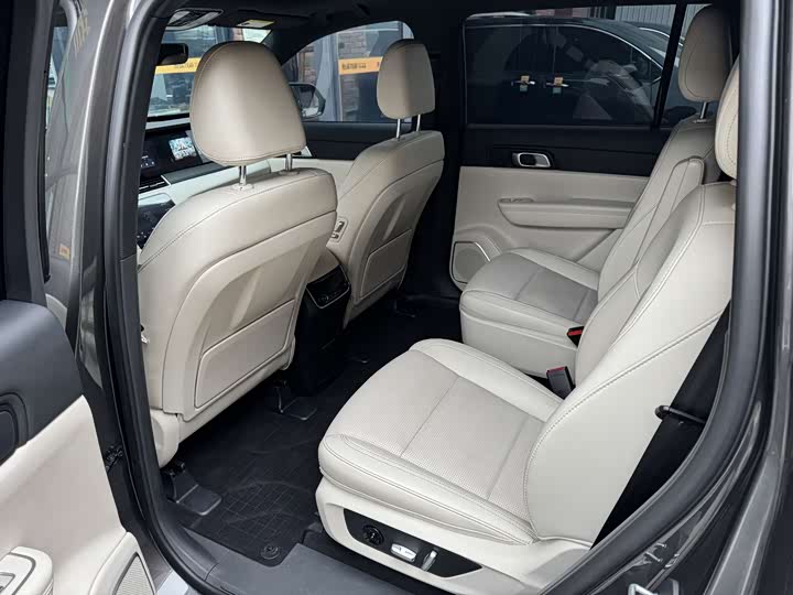 Фото 9 - LiXiang One