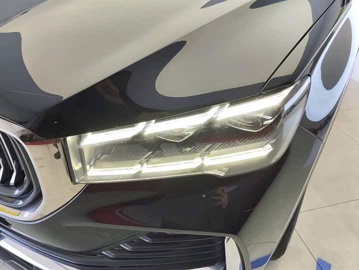 Фото 5 - Geely Monjaro