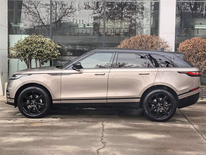 Фото 2 - Land Rover Range Rover Velar