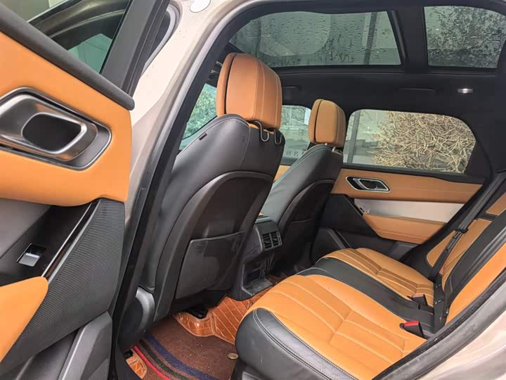 Фото 9 - Land Rover Range Rover Velar