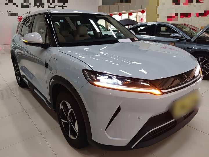 Фото 4 - BYD Yuan Up