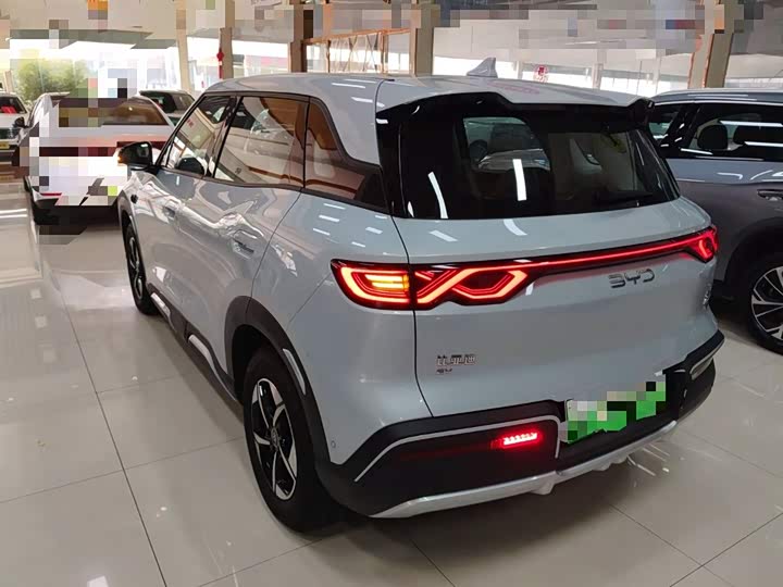 Фото 5 - BYD Yuan Up