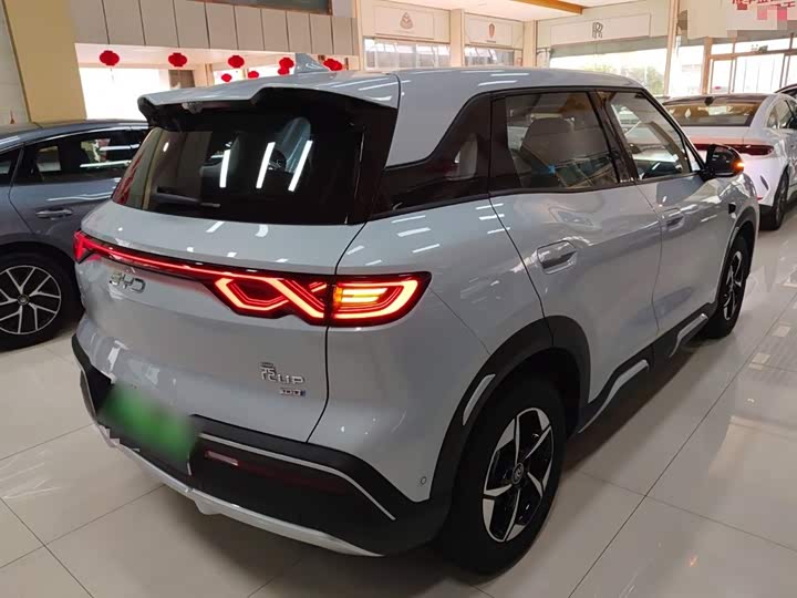 Фото 7 - BYD Yuan Up