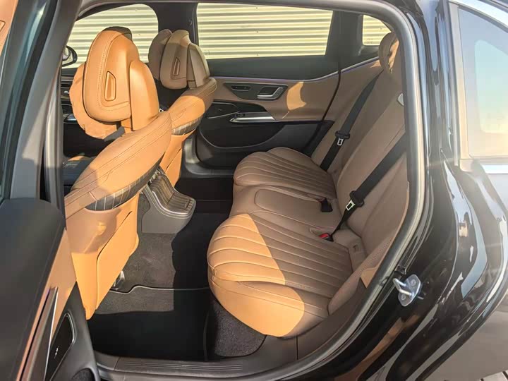 Фото 7 - Mercedes-Benz E-Class Hybrid