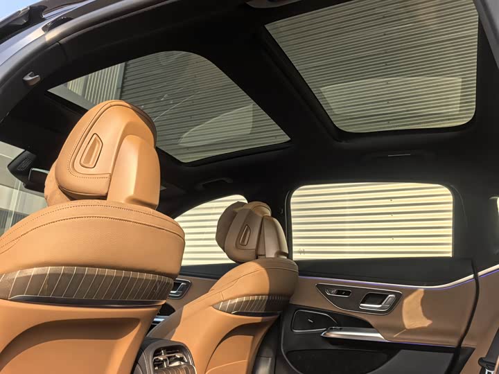 Фото 9 - Mercedes-Benz E-Class Hybrid