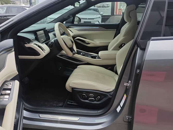 Фото 4 - BYD Song L