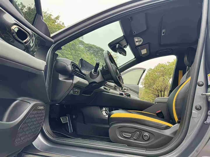 Фото 8 - GAC Trumpchi Empow R