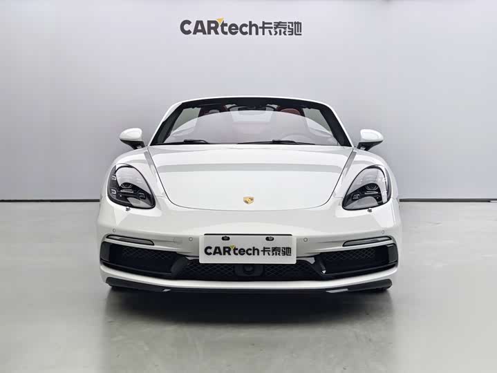 Фото 2 - Porsche 718