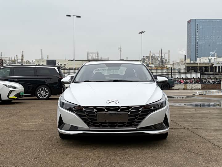 Фото 3 - Hyundai Elantra N line